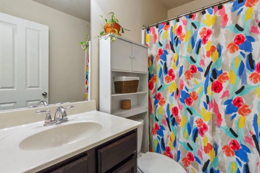 7420 Glisten Avenue, Sandy Springs, Georgia 30328, 3 Bedrooms Bedrooms, ,3 BathroomsBathrooms,Residential,For Sale,7420 Glisten Avenue,7528690