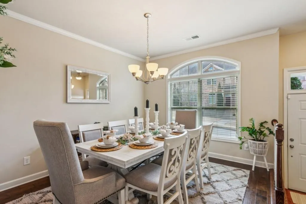 7420 Glisten Avenue, Sandy Springs, Georgia 30328, 3 Bedrooms Bedrooms, ,3 BathroomsBathrooms,Residential,For Sale,7420 Glisten Avenue,7528690