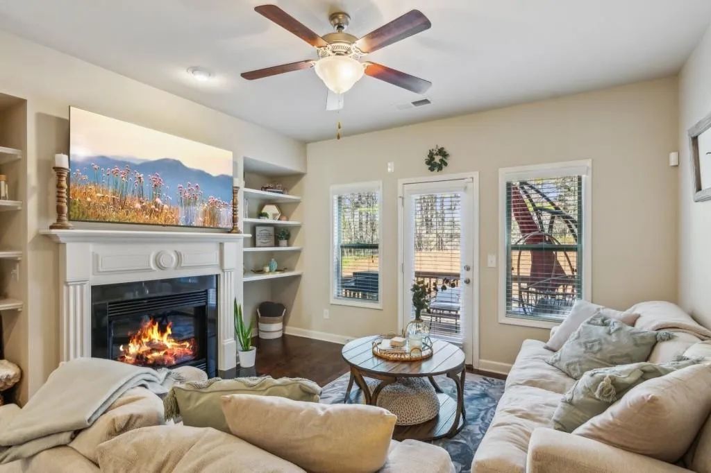 7420 Glisten Avenue, Sandy Springs, Georgia 30328, 3 Bedrooms Bedrooms, ,3 BathroomsBathrooms,Residential,For Sale,7420 Glisten Avenue,7528690