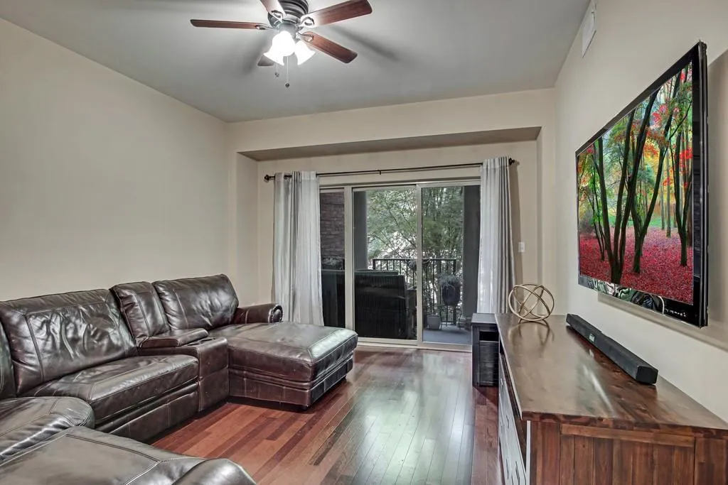 200 River Vista Drive Unit 308, Atlanta, Georgia 30339, 2 Bedrooms Bedrooms, ,2 BathroomsBathrooms,Residential,Sold,200 River Vista Drive Unit 308,6543370