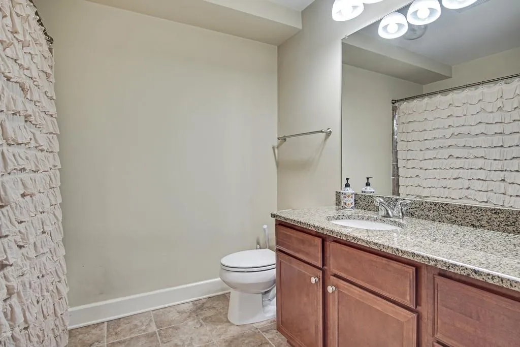 200 River Vista Drive Unit 308, Atlanta, Georgia 30339, 2 Bedrooms Bedrooms, ,2 BathroomsBathrooms,Residential,Sold,200 River Vista Drive Unit 308,6543370