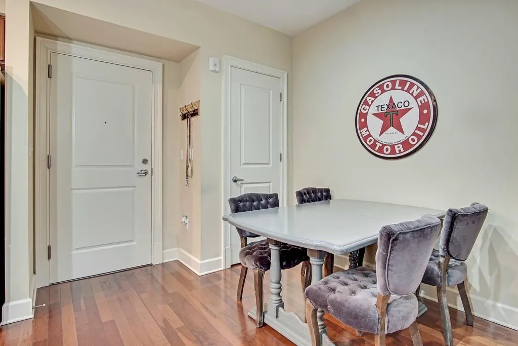 200 River Vista Drive Unit 308, Atlanta, Georgia 30339, 2 Bedrooms Bedrooms, ,2 BathroomsBathrooms,Residential,Sold,200 River Vista Drive Unit 308,6543370