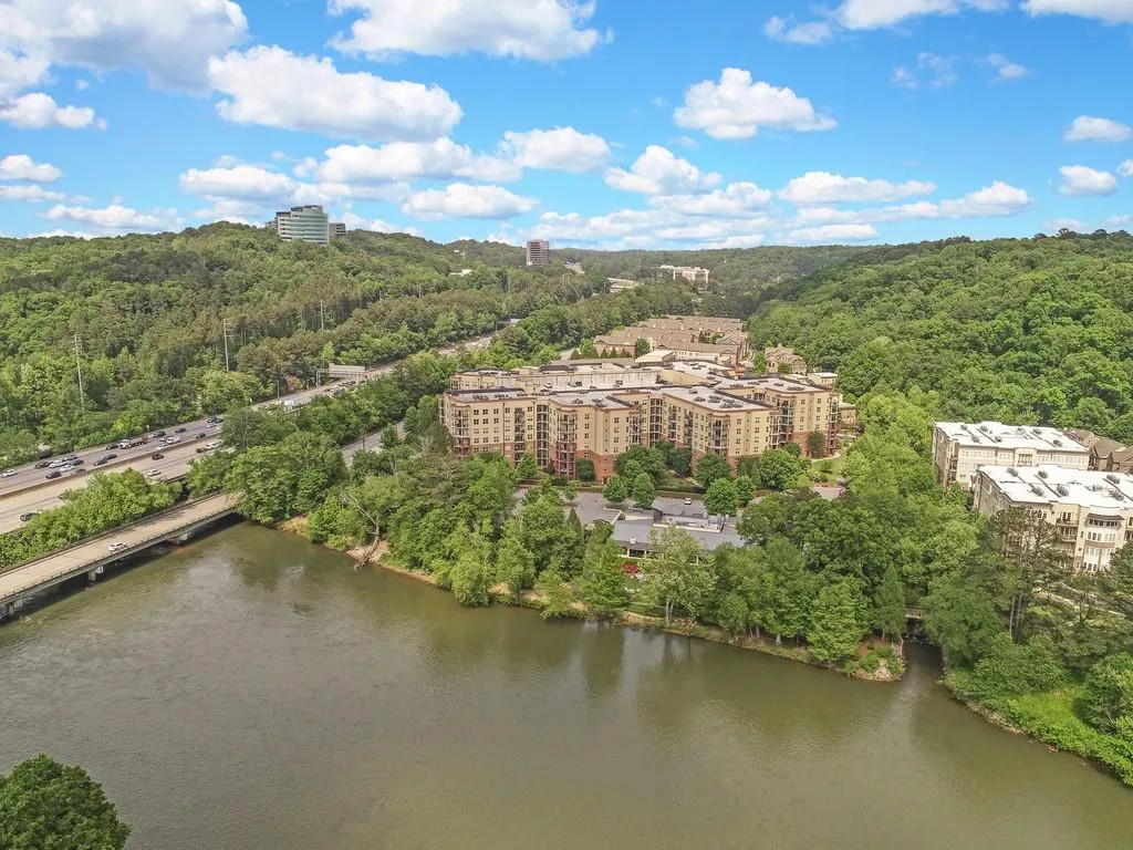200 River Vista Drive Unit 308, Atlanta, Georgia 30339, 2 Bedrooms Bedrooms, ,2 BathroomsBathrooms,Residential,Sold,200 River Vista Drive Unit 308,6543370