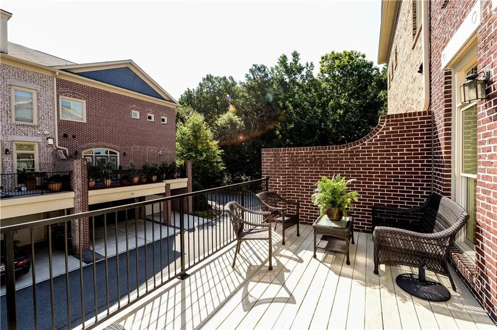 603 Riverlawn Court Unit 28, Atlanta, Georgia 30339, 4 Bedrooms Bedrooms, ,4 BathroomsBathrooms,Residential,Sold,603 Riverlawn Court Unit 28,5897241