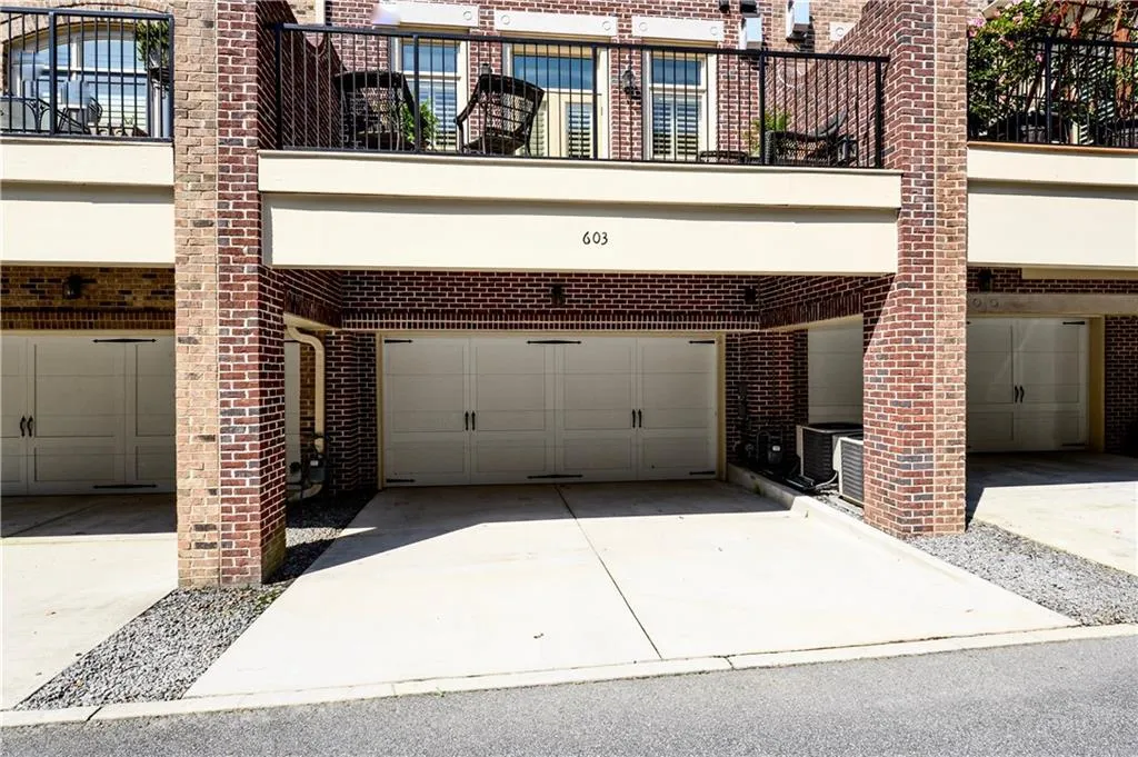 603 Riverlawn Court Unit 28, Atlanta, Georgia 30339, 4 Bedrooms Bedrooms, ,4 BathroomsBathrooms,Residential,Sold,603 Riverlawn Court Unit 28,5897241