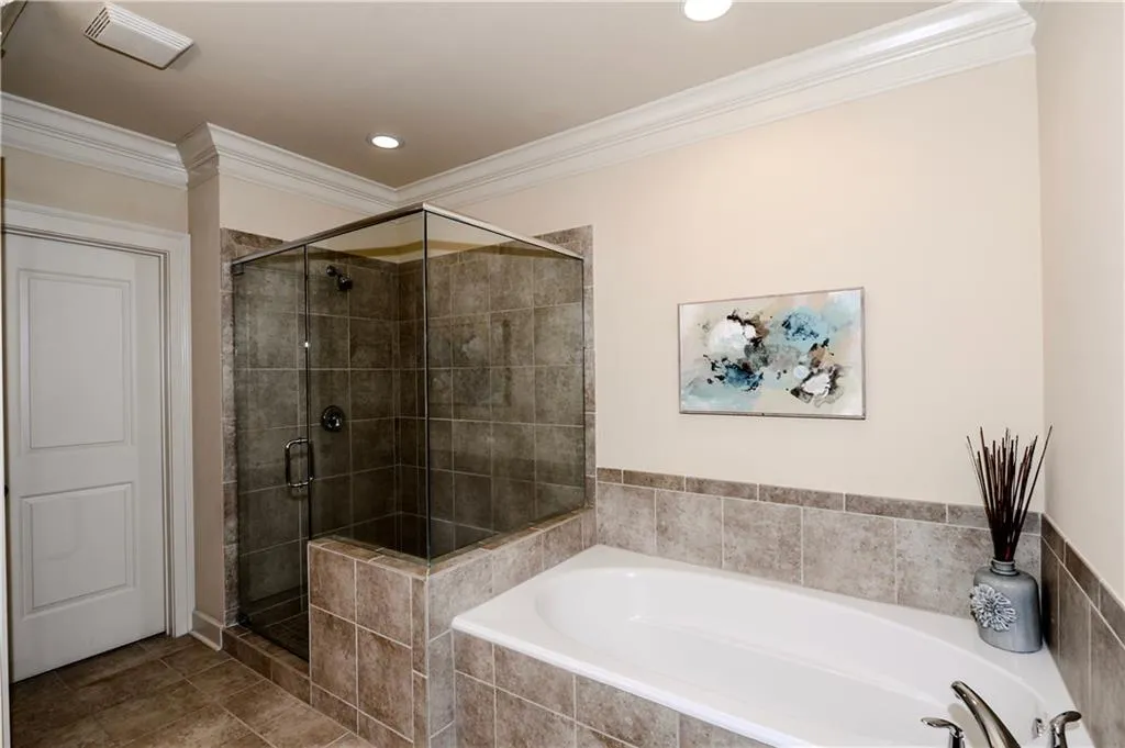 603 Riverlawn Court Unit 28, Atlanta, Georgia 30339, 4 Bedrooms Bedrooms, ,4 BathroomsBathrooms,Residential,Sold,603 Riverlawn Court Unit 28,5897241