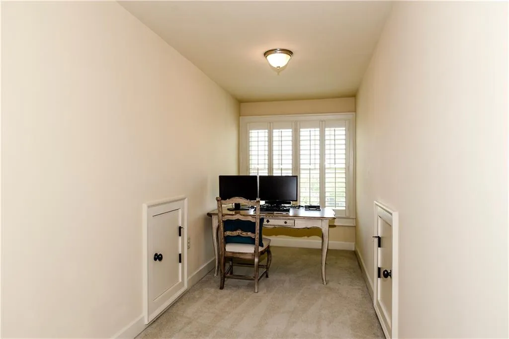 603 Riverlawn Court Unit 28, Atlanta, Georgia 30339, 4 Bedrooms Bedrooms, ,4 BathroomsBathrooms,Residential,Sold,603 Riverlawn Court Unit 28,5897241