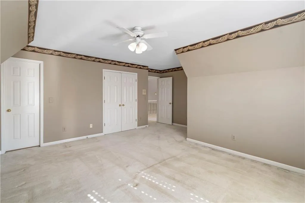 210 Grosvenor Place, Sandy Springs, Georgia 30328, 3 Bedrooms Bedrooms, ,3 BathroomsBathrooms,Residential,Sold,210 Grosvenor Place,6969641