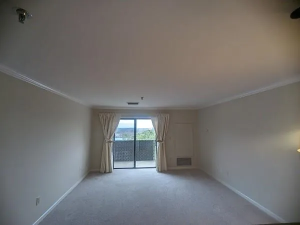 300 Johnson Ferry Road Ne Unit B705, Sandy Springs, Georgia 30328, 1 Bedroom Bedrooms, ,1 BathroomBathrooms,Residential,Sold,300 Johnson Ferry Road Ne Unit B705,7167025