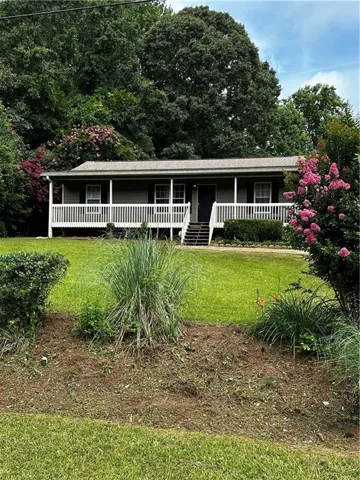 136 Marshall Fuller Road, Dallas, Georgia 30157