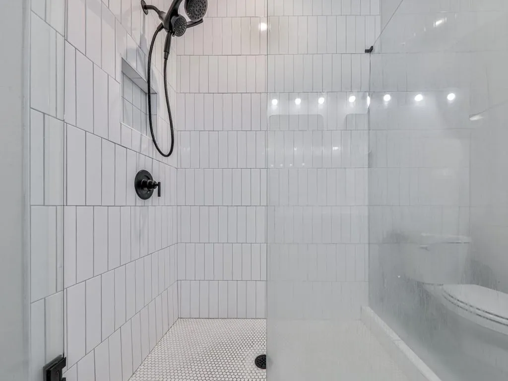 Bathroom with a tile shower