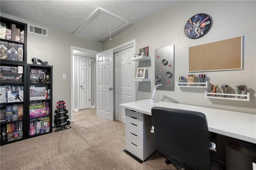 6700 Roswell Road Unit 3d, Sandy Springs, Georgia 30328, 3 Bedrooms Bedrooms, ,2 BathroomsBathrooms,Residential,Sold,6700 Roswell Road Unit 3d,7037192