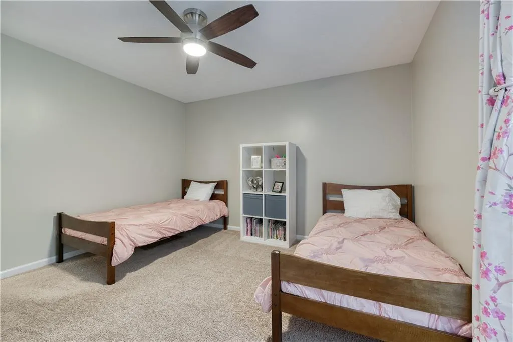 6700 Roswell Road Unit 3d, Sandy Springs, Georgia 30328, 3 Bedrooms Bedrooms, ,2 BathroomsBathrooms,Residential,Sold,6700 Roswell Road Unit 3d,7037192