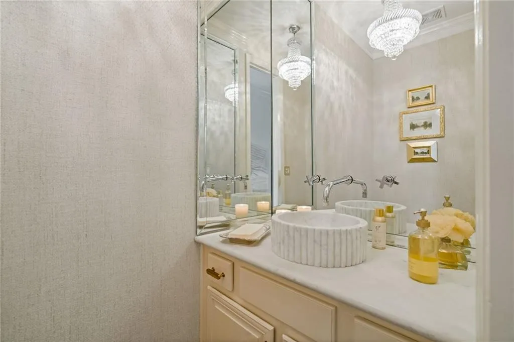 20 Pointe Terrace Se, Atlanta, Georgia 30339, 3 Bedrooms Bedrooms, 0 ,2 BathroomsBathrooms,Residential,For Sale,20 Pointe Terrace Se,7834976