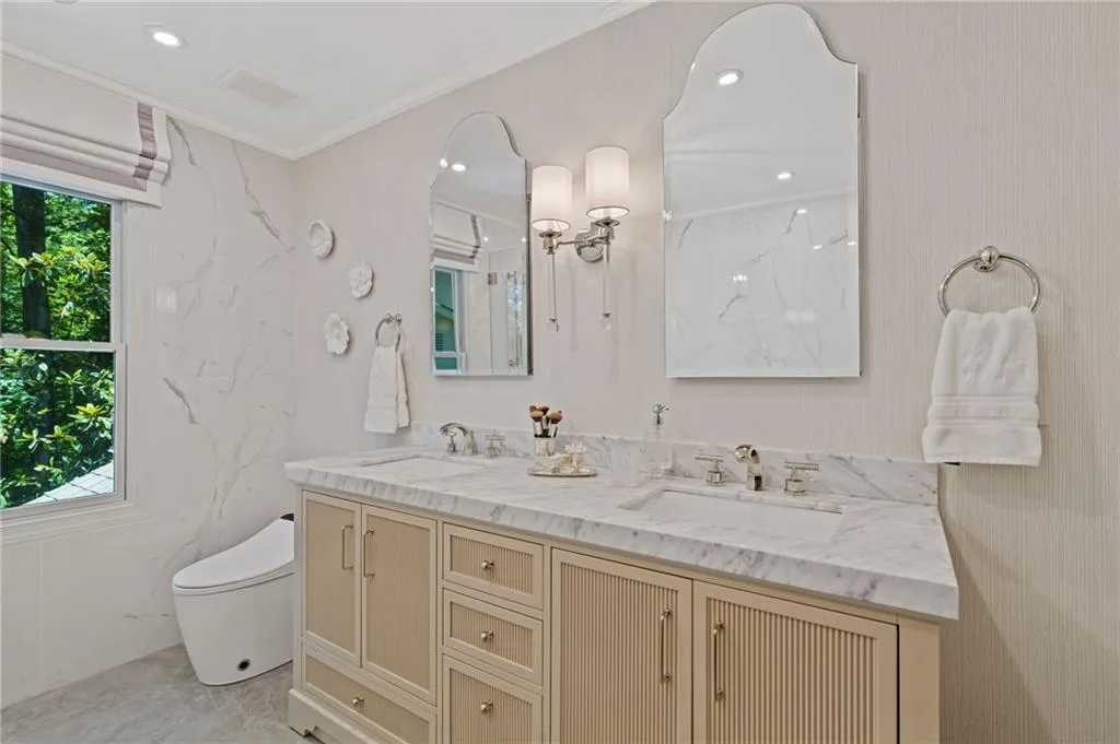 20 Pointe Terrace Se, Atlanta, Georgia 30339, 3 Bedrooms Bedrooms, 0 ,2 BathroomsBathrooms,Residential,For Sale,20 Pointe Terrace Se,7834976