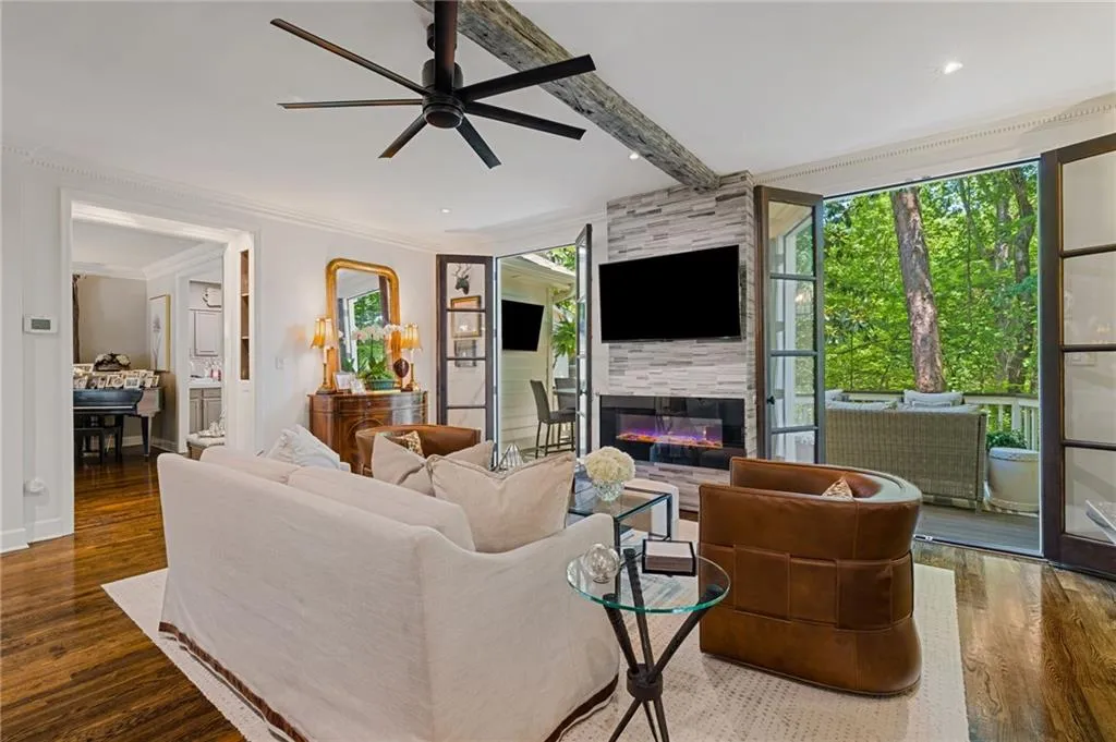 20 Pointe Terrace Se, Atlanta, Georgia 30339, 3 Bedrooms Bedrooms, 0 ,2 BathroomsBathrooms,Residential,For Sale,20 Pointe Terrace Se,7834976