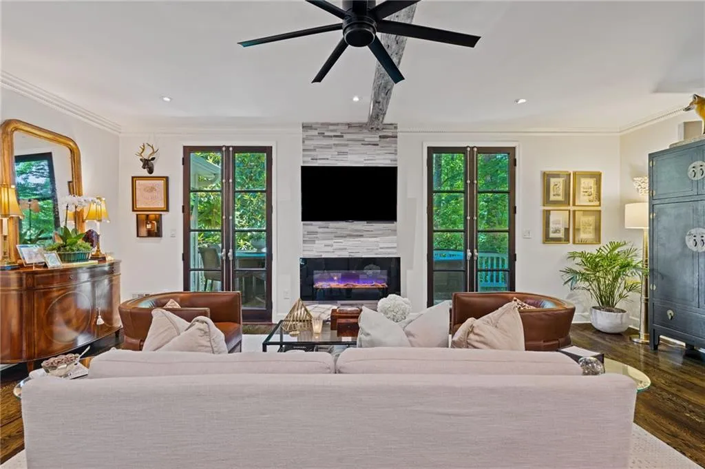 20 Pointe Terrace Se, Atlanta, Georgia 30339, 3 Bedrooms Bedrooms, 0 ,2 BathroomsBathrooms,Residential,For Sale,20 Pointe Terrace Se,7834976