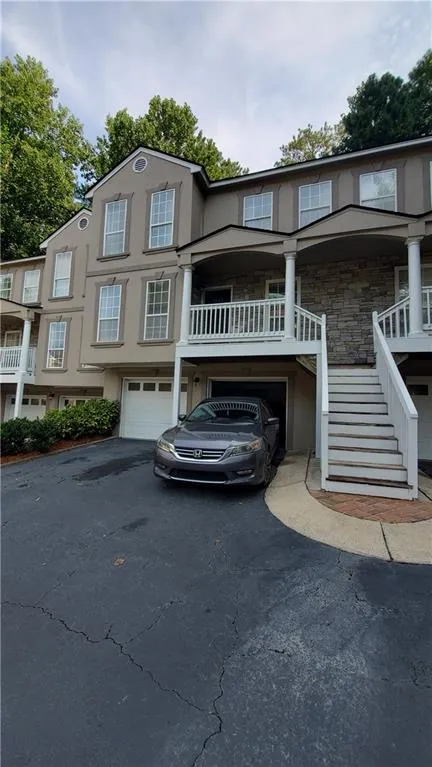 1603 Masons Creek Circle, Sandy Springs, Georgia 30350, 3 Bedrooms Bedrooms, ,2 BathroomsBathrooms,Residential,Sold,1603 Masons Creek Circle,6927418