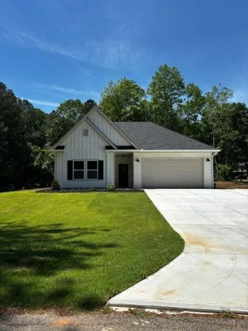 116 Valley View Drive, Maysville, Georgia 30558