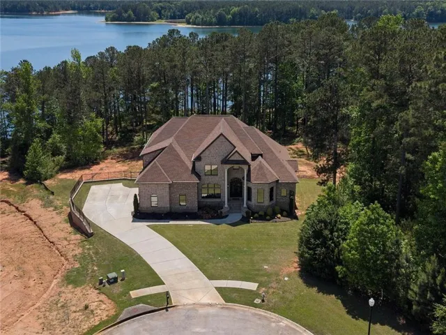 1804 Lake Pointe Circle, Locust Grove, Georgia 30248