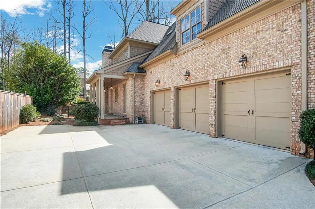 5207 Lake Forrest Drive, Atlanta, Georgia 30342, 5 Bedrooms Bedrooms, ,5 BathroomsBathrooms,Residential,Sold,5207 Lake Forrest Drive,6757886 5207 Lake Forrest Drive, Atlanta, Georgia 30342, 5 Bedrooms Bedrooms, ,5 BathroomsBathrooms,Residential,Sold,5207 Lake Forrest Drive,6757886