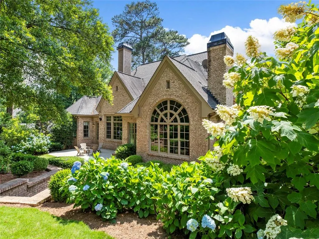 5207 Lake Forrest Drive, Atlanta, Georgia 30342, 5 Bedrooms Bedrooms, ,5 BathroomsBathrooms,Residential,Sold,5207 Lake Forrest Drive,6757886 5207 Lake Forrest Drive, Atlanta, Georgia 30342, 5 Bedrooms Bedrooms, ,5 BathroomsBathrooms,Residential,Sold,5207 Lake Forrest Drive,6757886