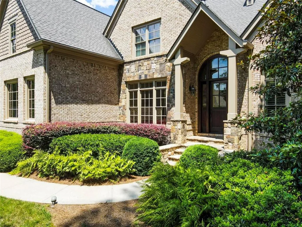 5207 Lake Forrest Drive, Atlanta, Georgia 30342, 5 Bedrooms Bedrooms, ,5 BathroomsBathrooms,Residential,Sold,5207 Lake Forrest Drive,6757886 5207 Lake Forrest Drive, Atlanta, Georgia 30342, 5 Bedrooms Bedrooms, ,5 BathroomsBathrooms,Residential,Sold,5207 Lake Forrest Drive,6757886