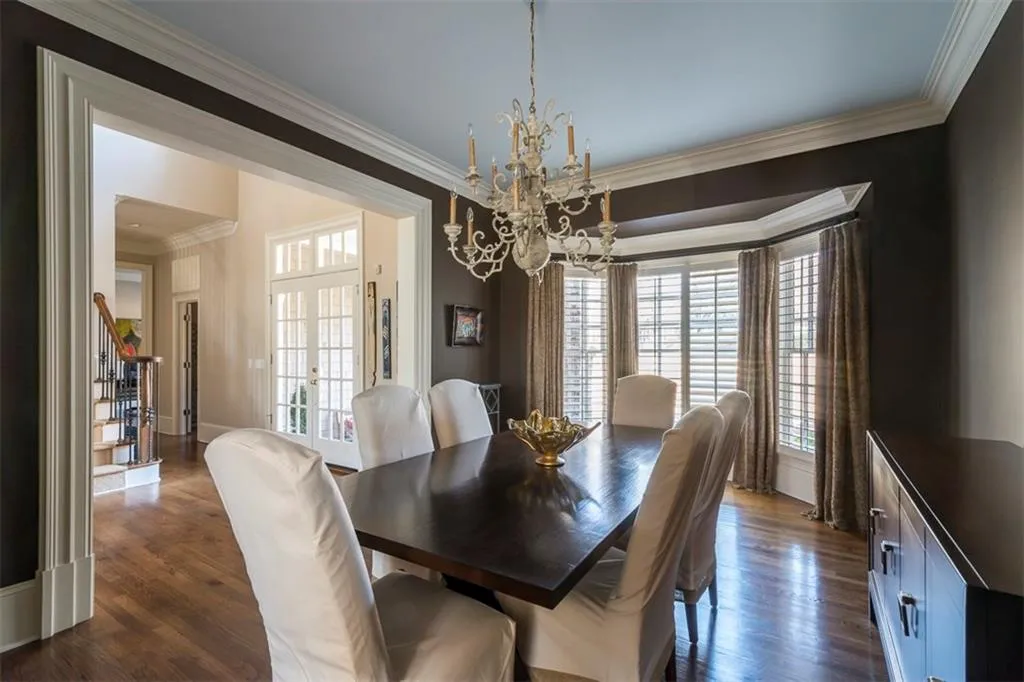465 Montwicke Chase, Sandy Springs, Georgia 30327, 5 Bedrooms Bedrooms, ,5 BathroomsBathrooms,Residential,Sold,465 Montwicke Chase,5657434
