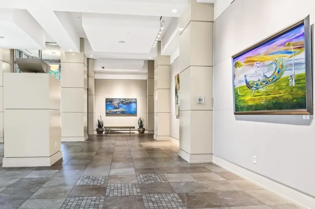 Roatating from some of Atlanta's finest galleries, the Gallery showcases beautiful art.