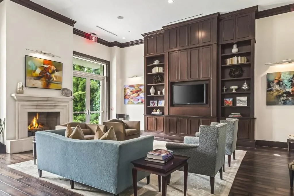Meet your guests in the renovated library just off the lobby. On site manager nearby.