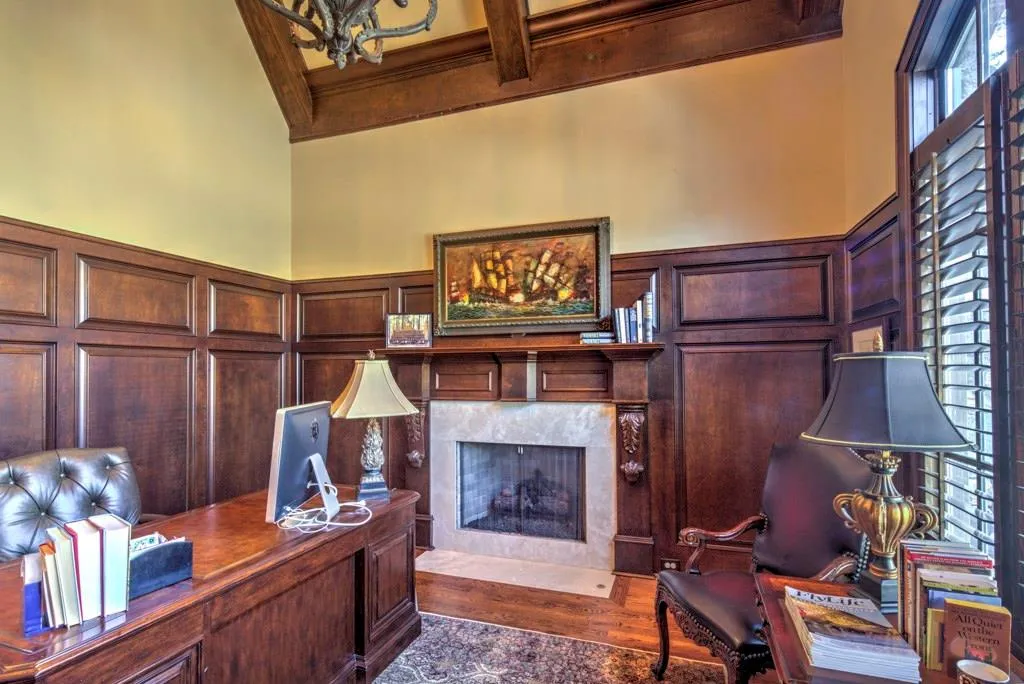 831 Camden Park Court Ne, Atlanta, Georgia 30342, 6 Bedrooms Bedrooms, ,6 BathroomsBathrooms,Residential,Sold,831 Camden Park Court Ne,5823111