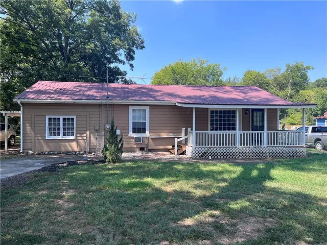 207 N Main Street, Adairsville, Georgia 30103