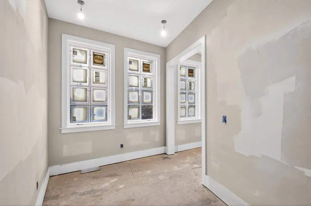 3521 Kingsboro Road, Atlanta, Georgia 30326, 4 Bedrooms Bedrooms, 0 ,3 BathroomsBathrooms,Residential,For Sale,3521 Kingsboro Road,7719477