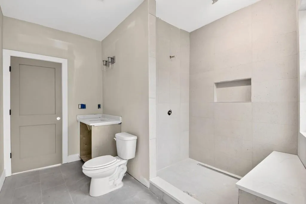 3521 Kingsboro Road, Atlanta, Georgia 30326, 4 Bedrooms Bedrooms, 0 ,3 BathroomsBathrooms,Residential,For Sale,3521 Kingsboro Road,7719477