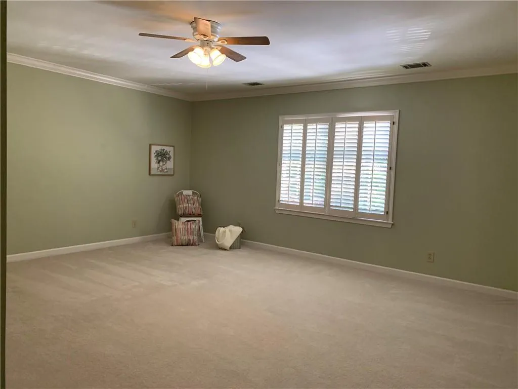 7715 Dunvegan Close, Sandy Springs, Georgia 30350, 4 Bedrooms Bedrooms, ,3 BathroomsBathrooms,Residential,Sold,7715 Dunvegan Close,7045618