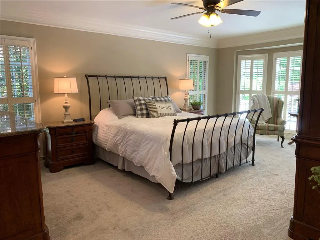 7715 Dunvegan Close, Sandy Springs, Georgia 30350, 4 Bedrooms Bedrooms, ,3 BathroomsBathrooms,Residential,Sold,7715 Dunvegan Close,7045618