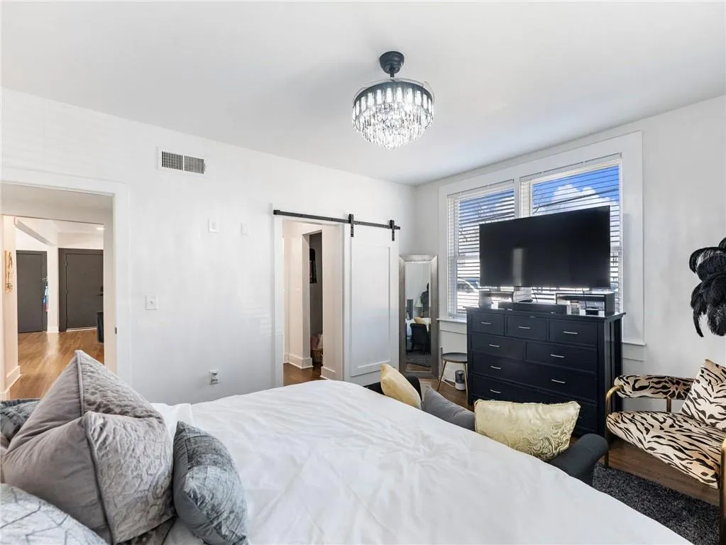 88 Peachtree Memorial Drive Nw Unit 88, Atlanta, Georgia 30309, 2 Bedrooms Bedrooms, 0 ,2 BathroomsBathrooms,Residential,For Sale,88 Peachtree Memorial Drive Nw Unit 88,7729602