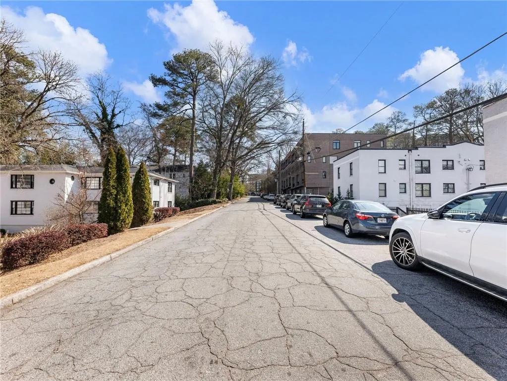 88 Peachtree Memorial Drive Nw Unit 88, Atlanta, Georgia 30309, 2 Bedrooms Bedrooms, 0 ,2 BathroomsBathrooms,Residential,For Sale,88 Peachtree Memorial Drive Nw Unit 88,7729602