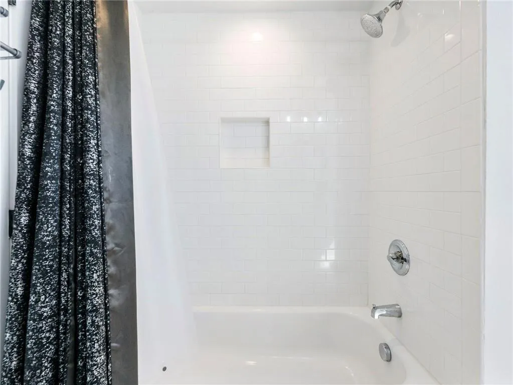 88 Peachtree Memorial Drive Nw Unit 88, Atlanta, Georgia 30309, 2 Bedrooms Bedrooms, 0 ,2 BathroomsBathrooms,Residential,For Sale,88 Peachtree Memorial Drive Nw Unit 88,7729602