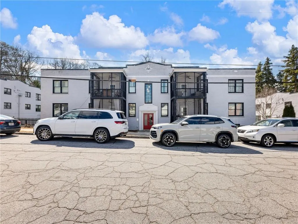 88 Peachtree Memorial Drive Nw Unit 88, Atlanta, Georgia 30309, 2 Bedrooms Bedrooms, 0 ,2 BathroomsBathrooms,Residential,For Sale,88 Peachtree Memorial Drive Nw Unit 88,7729602