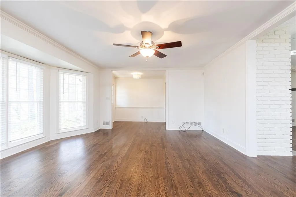 5305 Peachtree Dunwoody Road, Atlanta, Georgia 30342, 4 Bedrooms Bedrooms, ,3 BathroomsBathrooms,Residential,Sold,5305 Peachtree Dunwoody Road,6840454