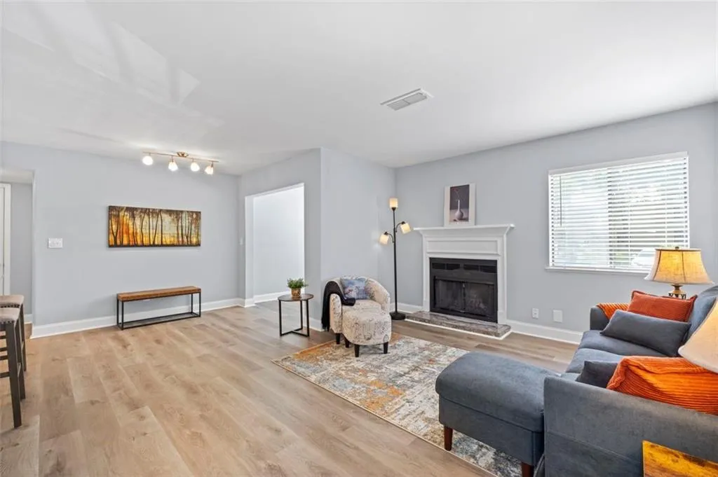 9002 Wingate Way, Atlanta, Georgia 30350, 1 Bedroom Bedrooms, ,1 BathroomBathrooms,Residential,Sold,9002 Wingate Way,7386856