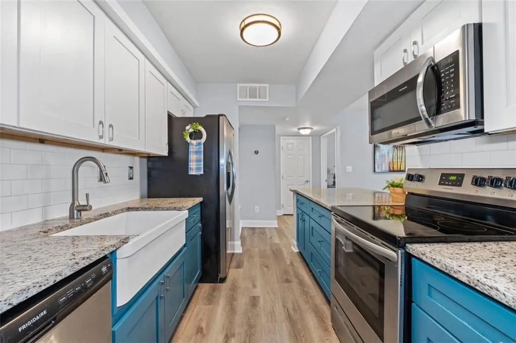 9002 Wingate Way, Atlanta, Georgia 30350, 1 Bedroom Bedrooms, ,1 BathroomBathrooms,Residential,Sold,9002 Wingate Way,7386856