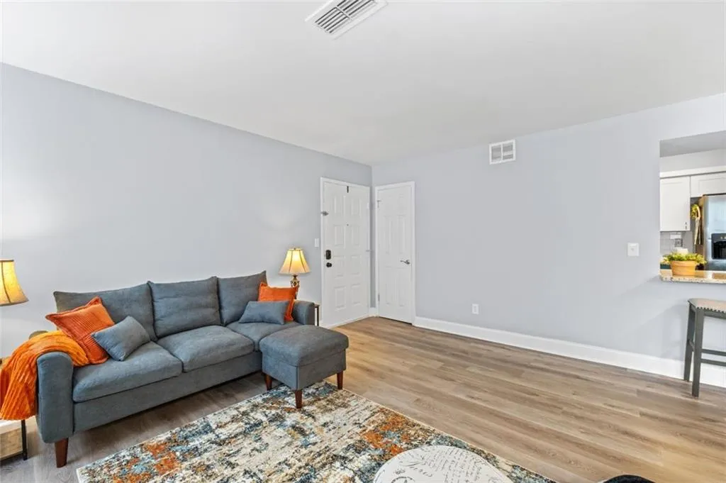 9002 Wingate Way, Atlanta, Georgia 30350, 1 Bedroom Bedrooms, ,1 BathroomBathrooms,Residential,Sold,9002 Wingate Way,7386856