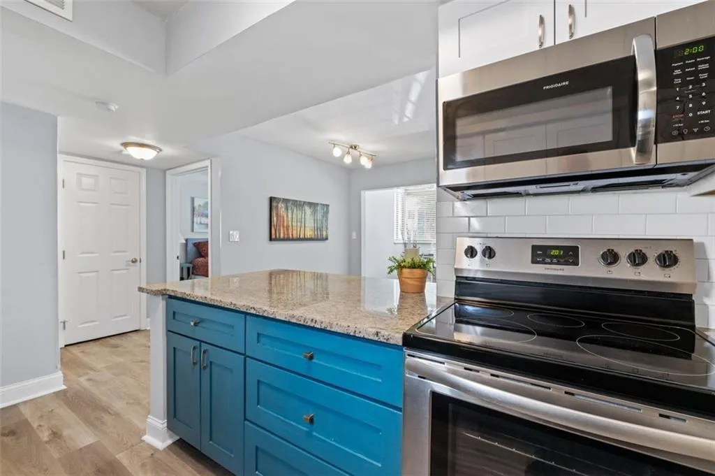 9002 Wingate Way, Atlanta, Georgia 30350, 1 Bedroom Bedrooms, ,1 BathroomBathrooms,Residential,Sold,9002 Wingate Way,7386856