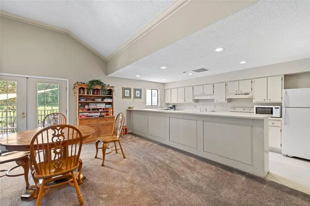 9002 Wingate Way, Atlanta, Georgia 30350, 1 Bedroom Bedrooms, ,1 BathroomBathrooms,Residential,Sold,9002 Wingate Way,7386856