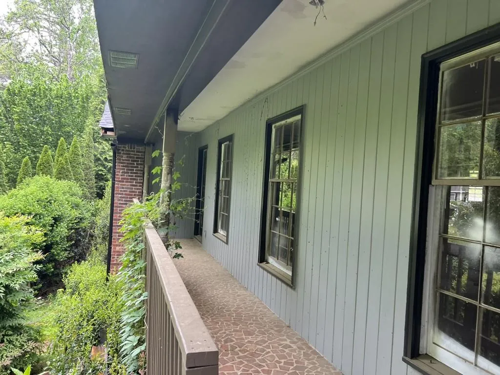 7235 Thornhill Lane Ne, Atlanta, Georgia 30328, 6 Bedrooms Bedrooms, ,3 BathroomsBathrooms,Residential,Sold,7235 Thornhill Lane Ne,7584820