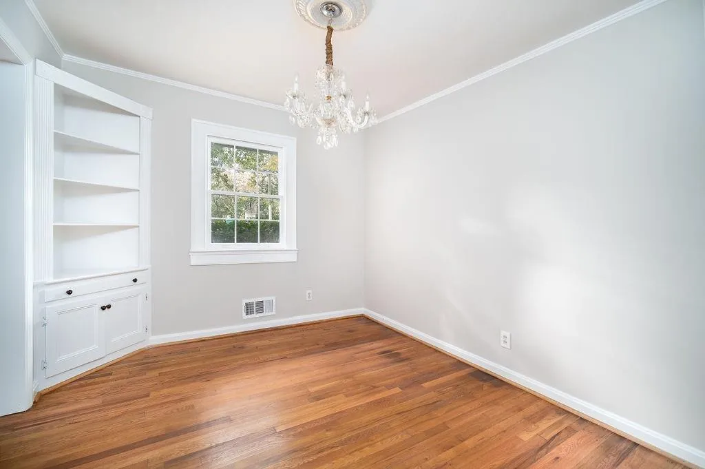 490 Brookfield Drive, Sandy Springs, Georgia 30342, 3 Bedrooms Bedrooms, ,2 BathroomsBathrooms,Residential,Sold,490 Brookfield Drive,6951593