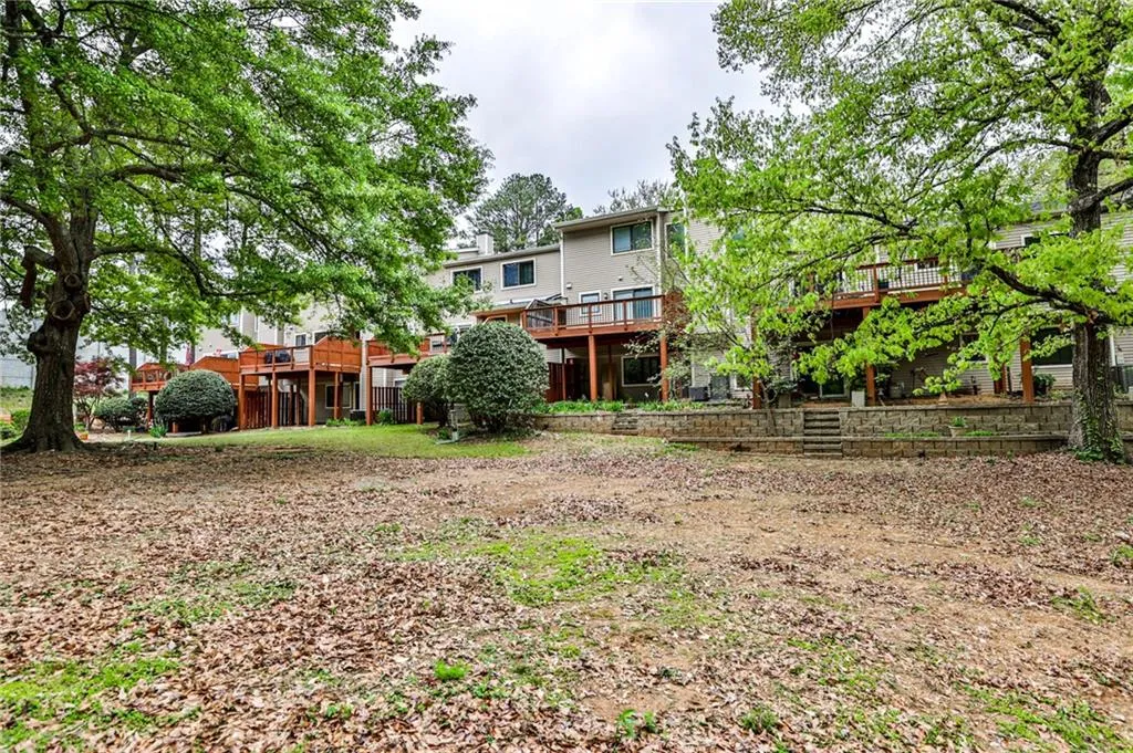 9 Basswood, Sandy Springs, Georgia 30328, 4 Bedrooms Bedrooms, ,3 BathroomsBathrooms,Residential,Sold,9 Basswood,7025873