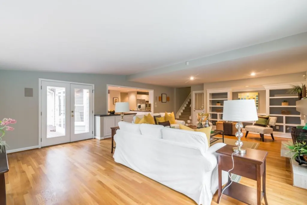 135 Dunhill Court, Sandy Springs, Georgia 30328, 5 Bedrooms Bedrooms, ,3 BathroomsBathrooms,Residential,Sold,135 Dunhill Court,5819333